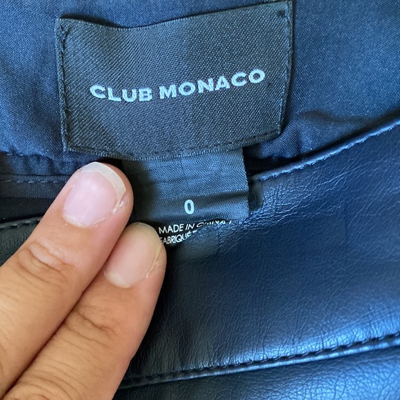Club Monaco Faux Leather Shorts Size 0 Dark Navy - Picture 3 of 3